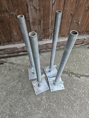 Scaffolding jack adjustable - scaffolding,