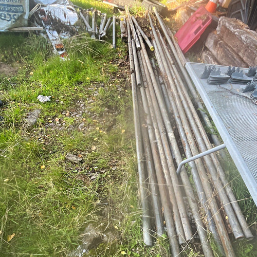 Metal scaffolding poles tubes - metal, poles/tubes